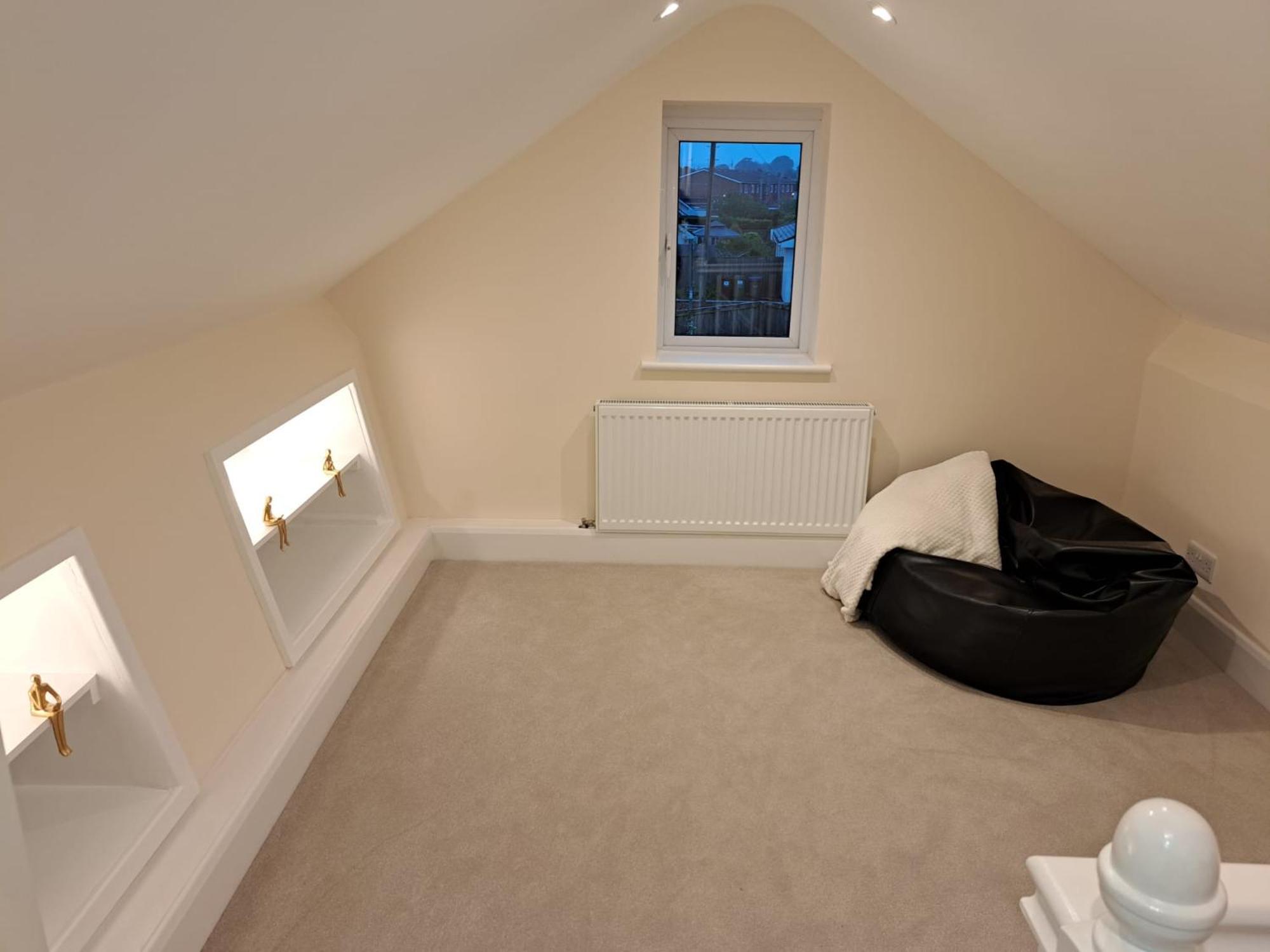 Beautiful 5 Bedroom Bungalow, Sleeps 7, In Calne Exteriér fotografie